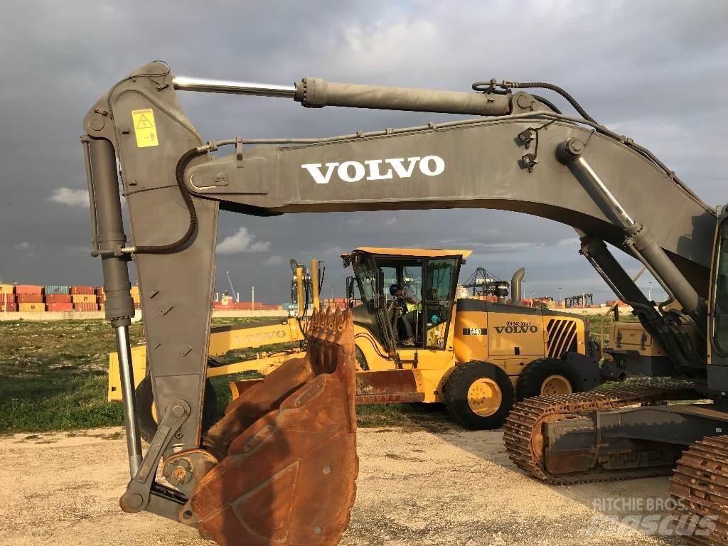 Volvo EC 460 B LC Beltegraver