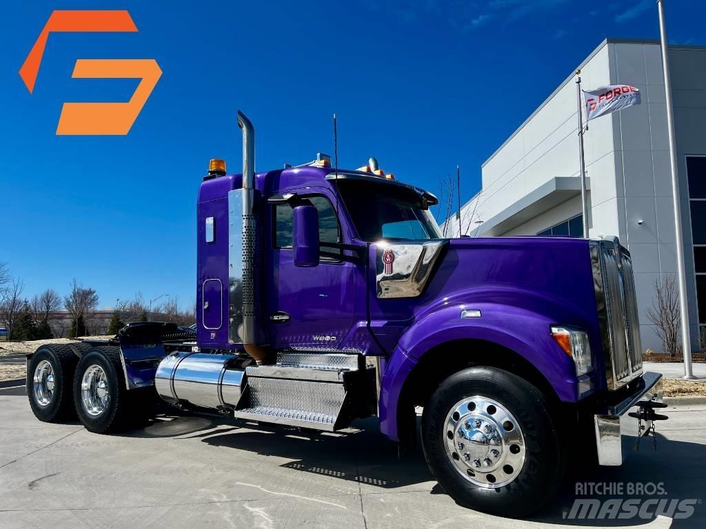 Kenworth W 990 Trekkvogner