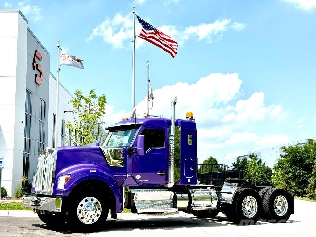 Kenworth W 990 Trekkvogner