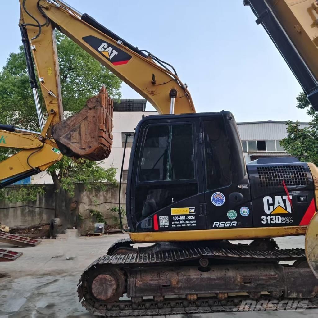 CAT 313D2GC Midigravere 7 - 12t