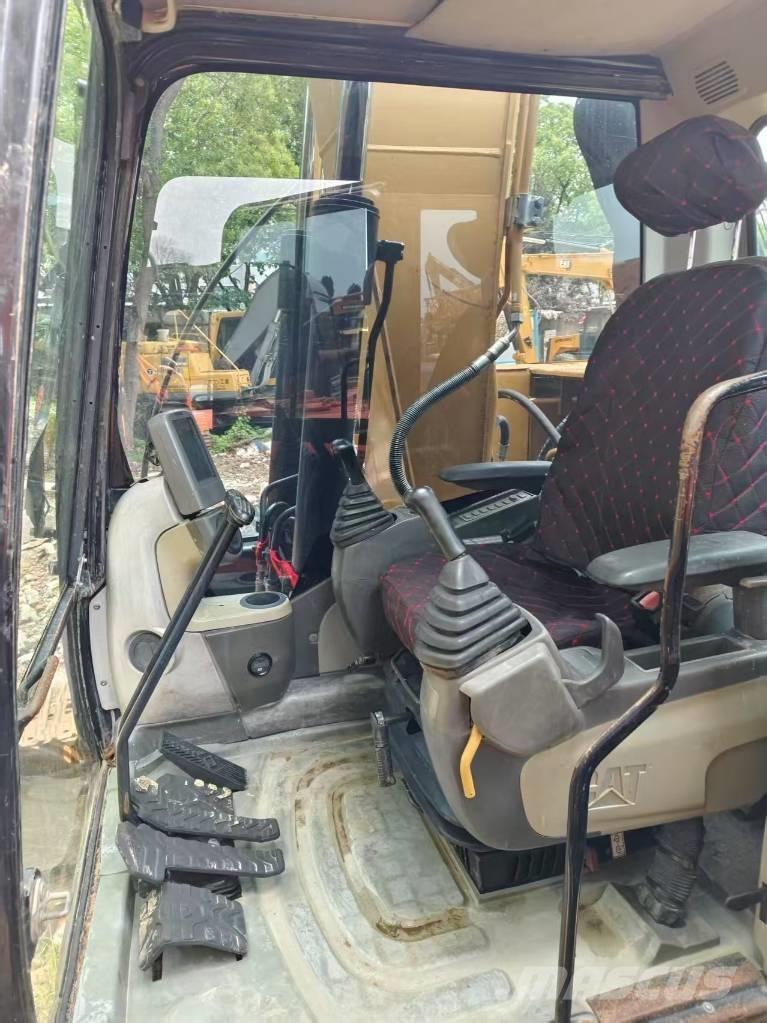 CAT 313D2GC Midigravere 7 - 12t