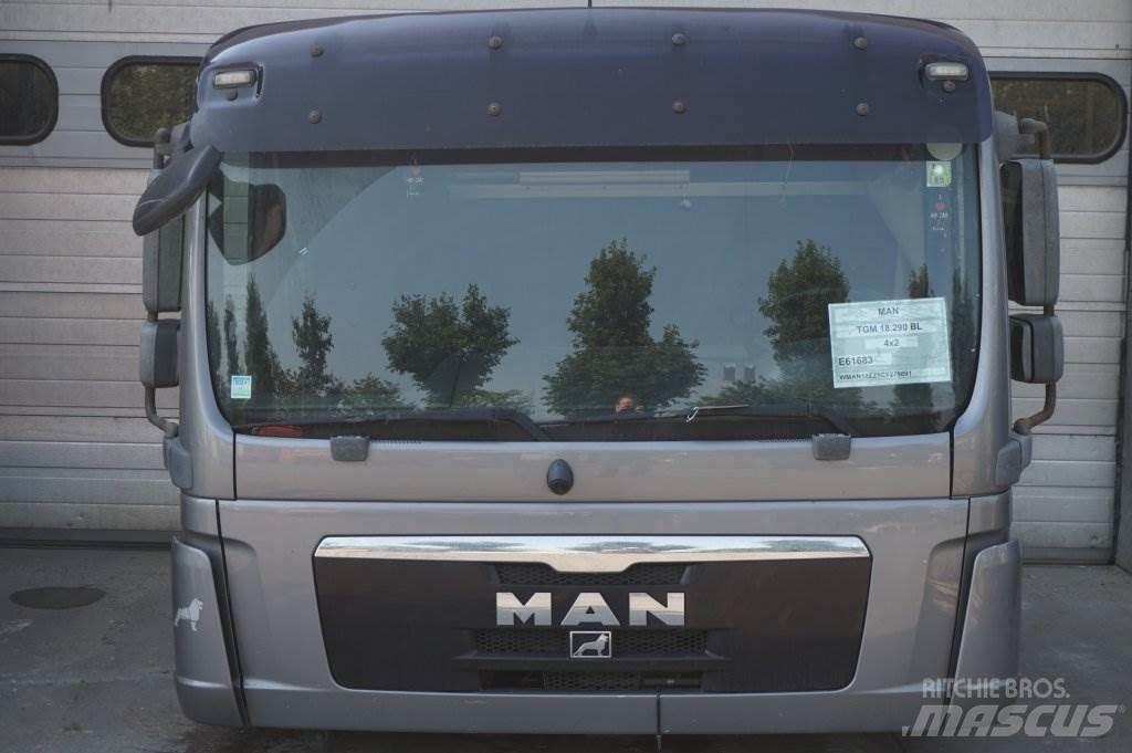 MAN F99L34 TGM Førerhus og Interiør