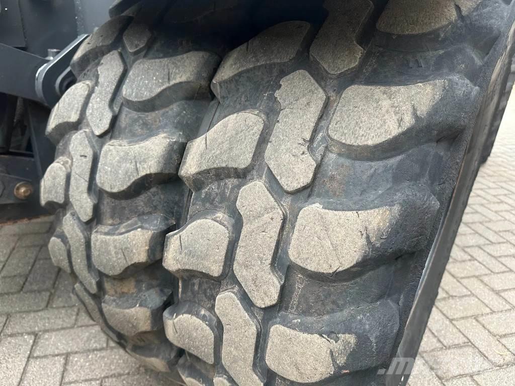 Doosan DX140W-5 Hjulgravere