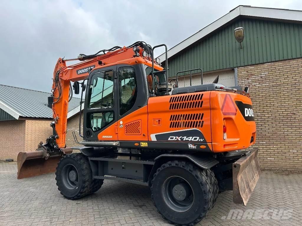 Doosan DX140W-5 Hjulgravere