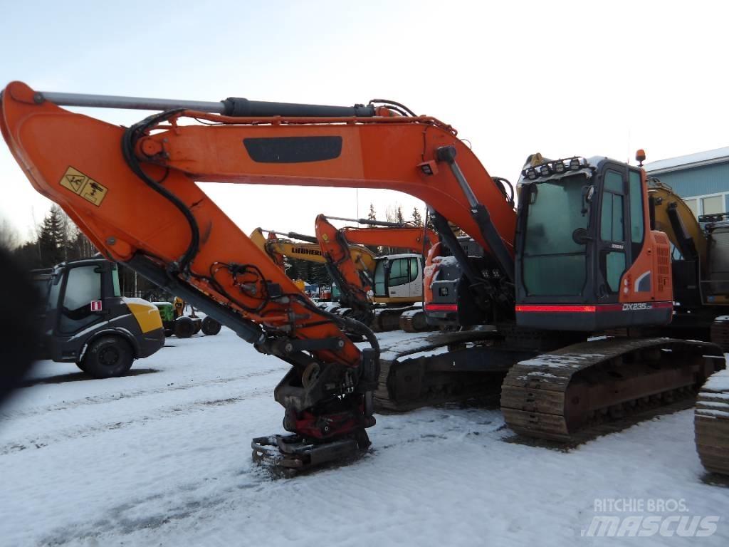 Doosan DX 235 Beltegraver