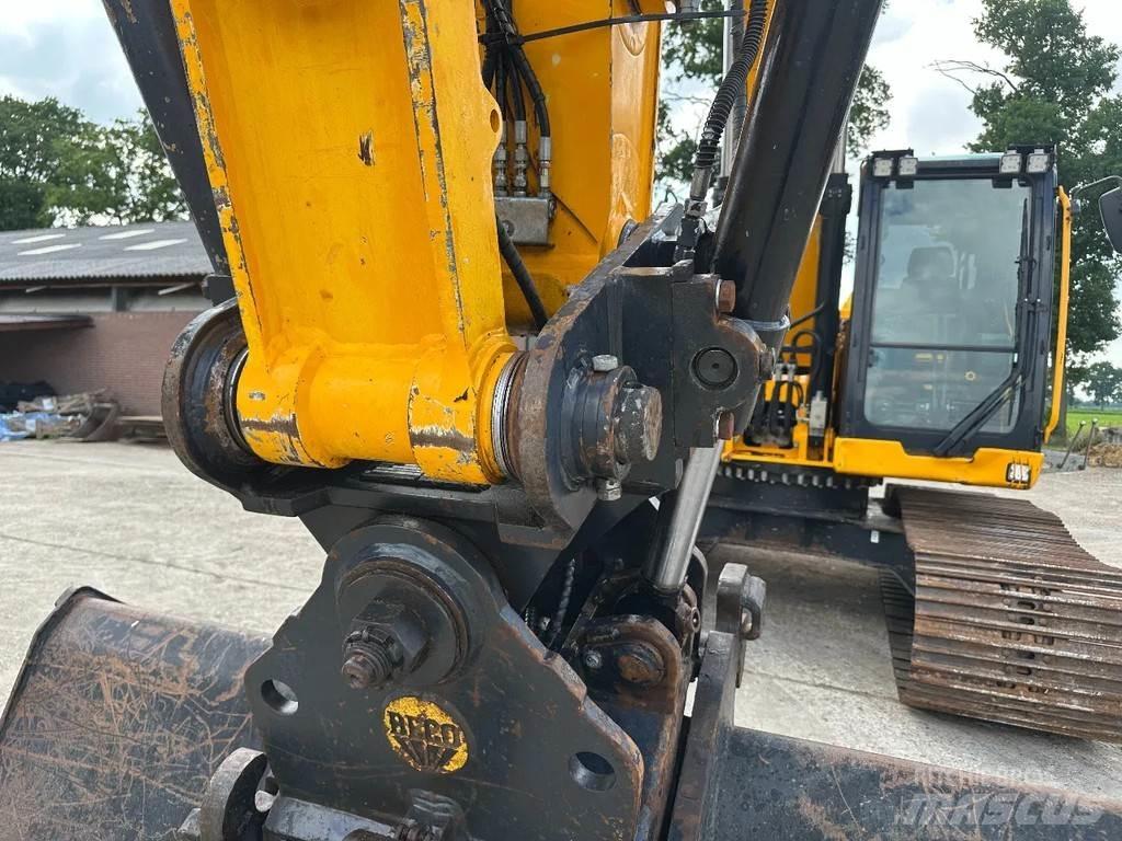 JCB 220Xlc Beltegraver