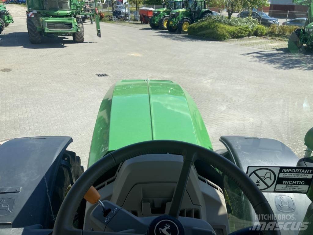 John Deere 6R215 Traktorer