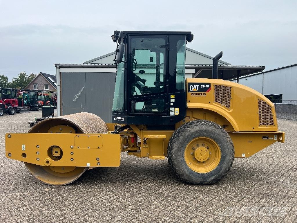 CAT CS44B - CS 44 B Valsetog