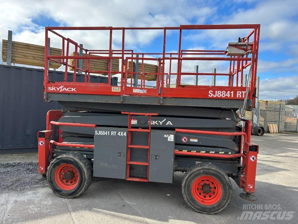 SkyJack SJ 8841 RT Sakselifter