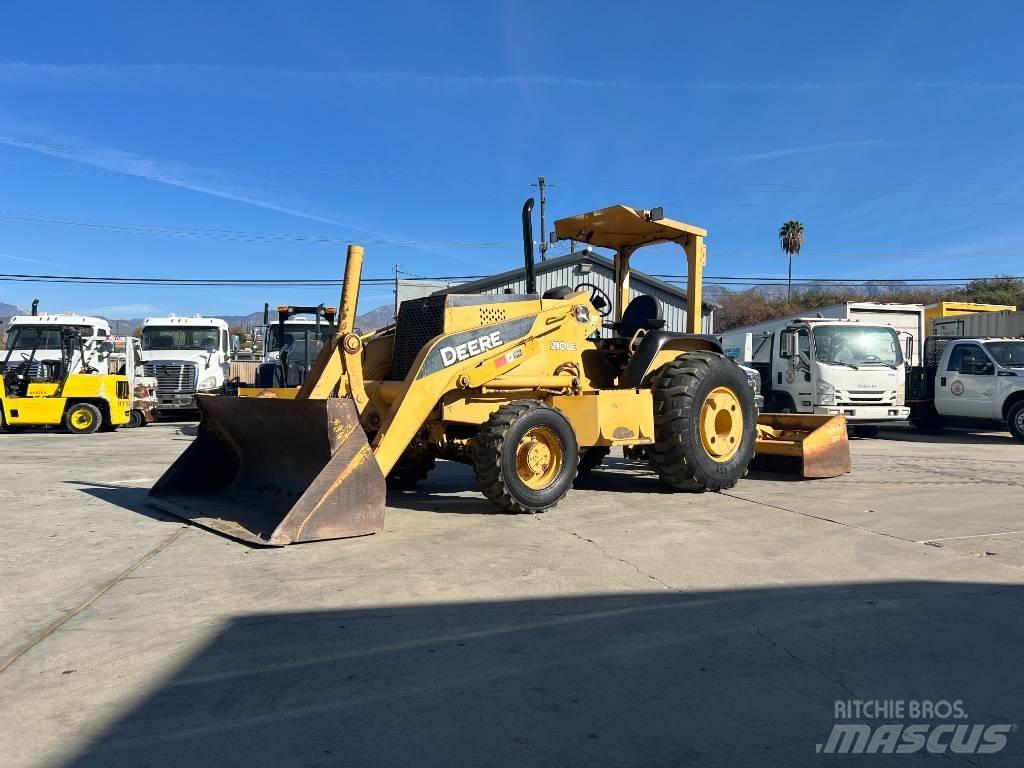 John Deere 210 LE Frontlastere og graveredskap