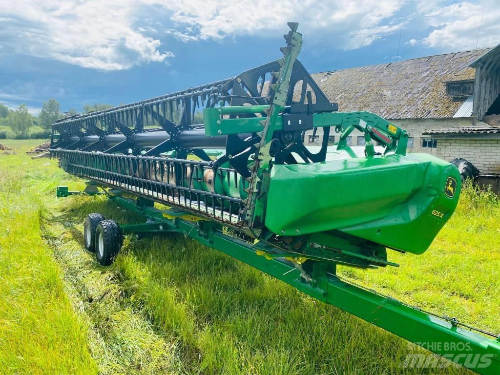 John Deere T670i Skurtreskere