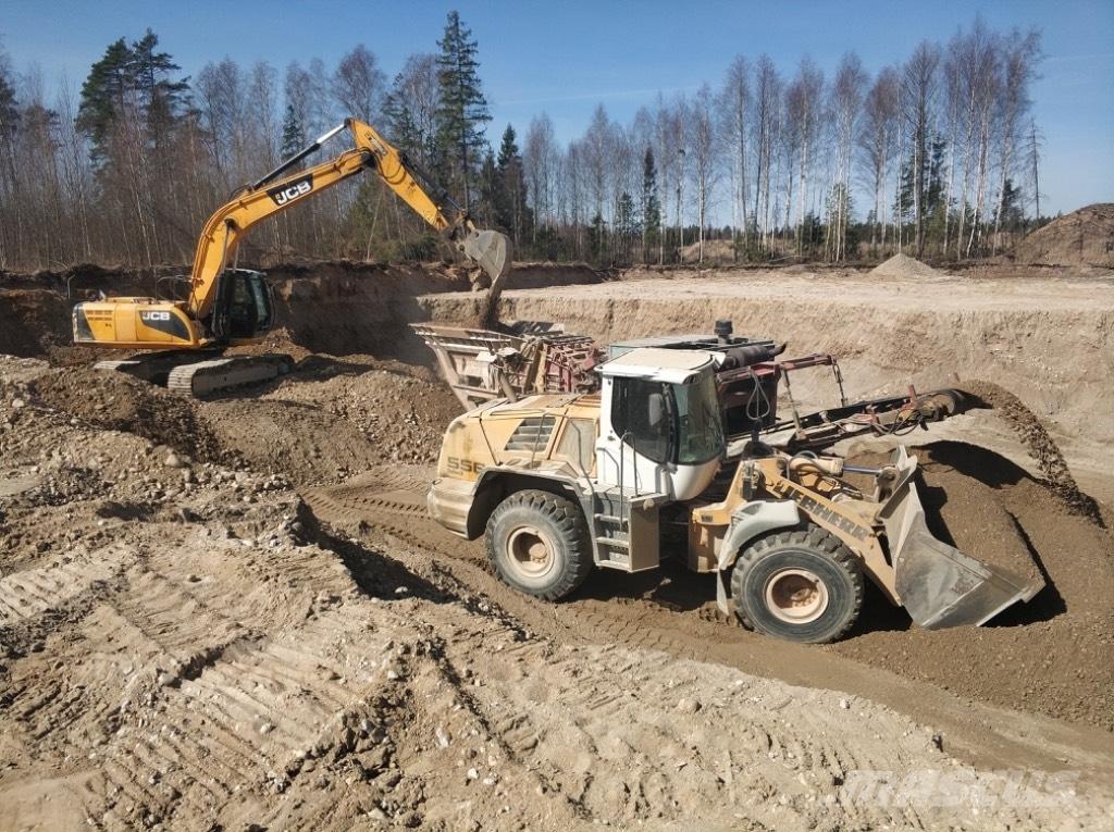 Liebherr 556 2plus2 Redskapsbærere
