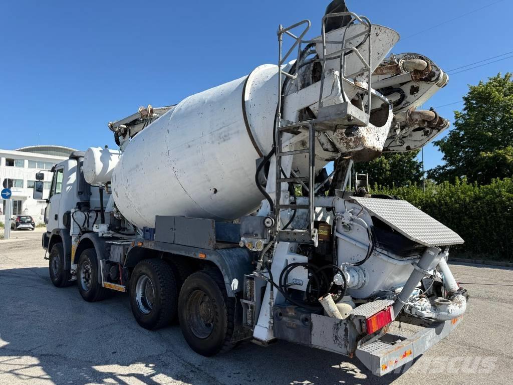 Astra Betonpompa Betongbiler