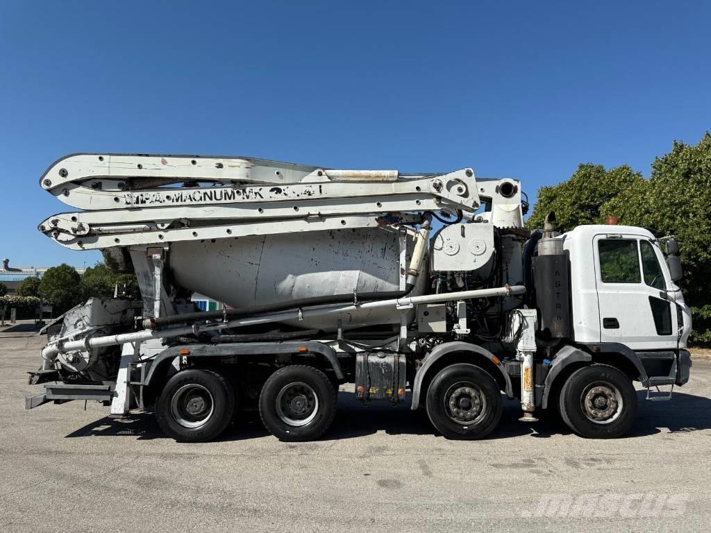 Astra Betonpompa Betongbiler