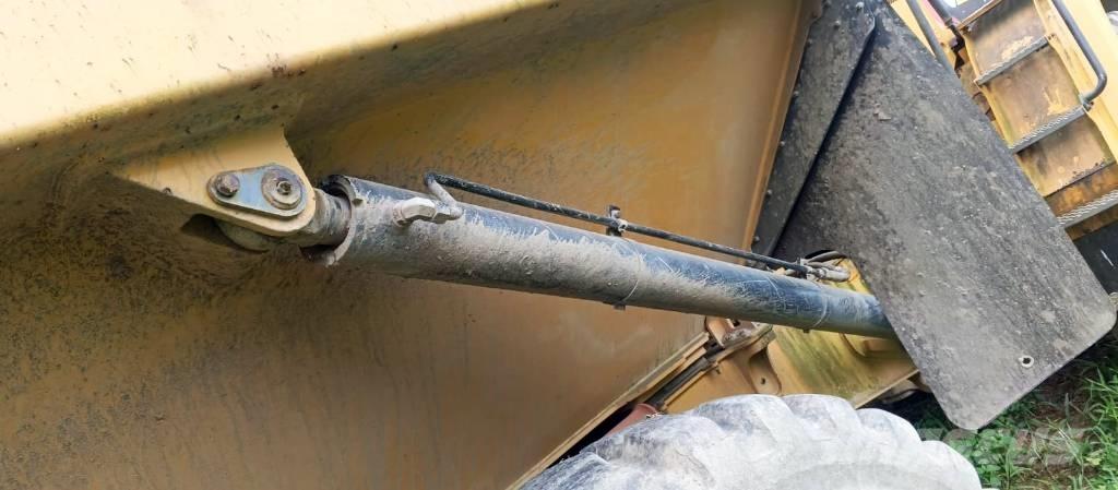 CAT 730 C 2 Rammestyrte Dumpere