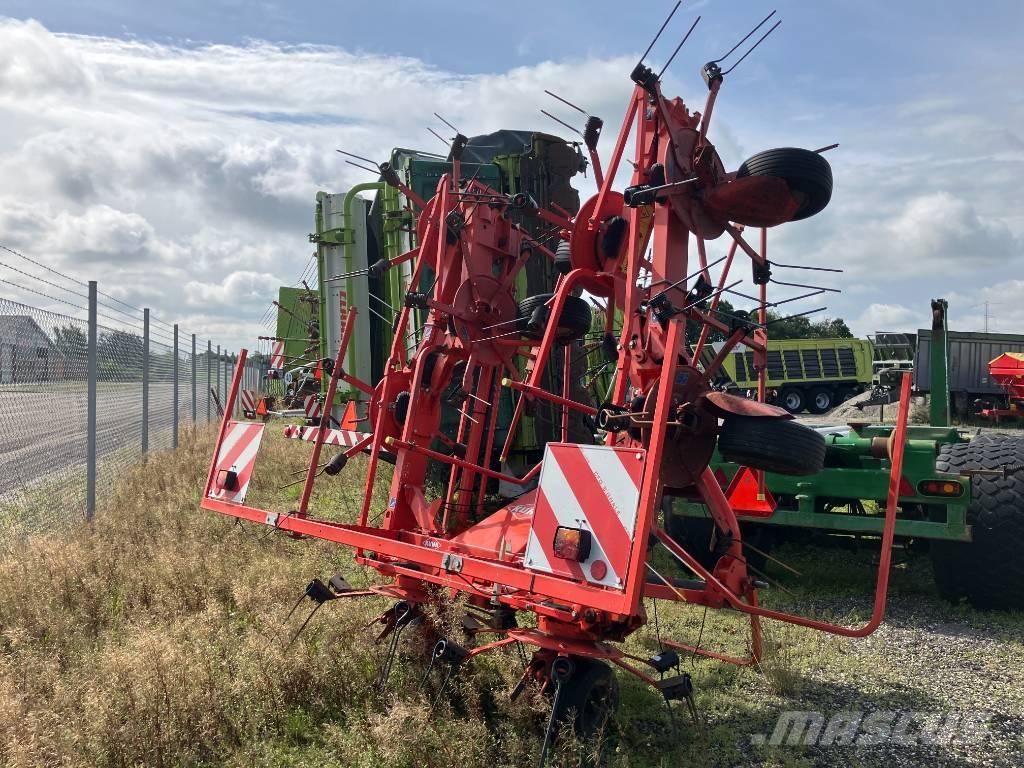Kuhn GF 8702 Raker og høyvendere