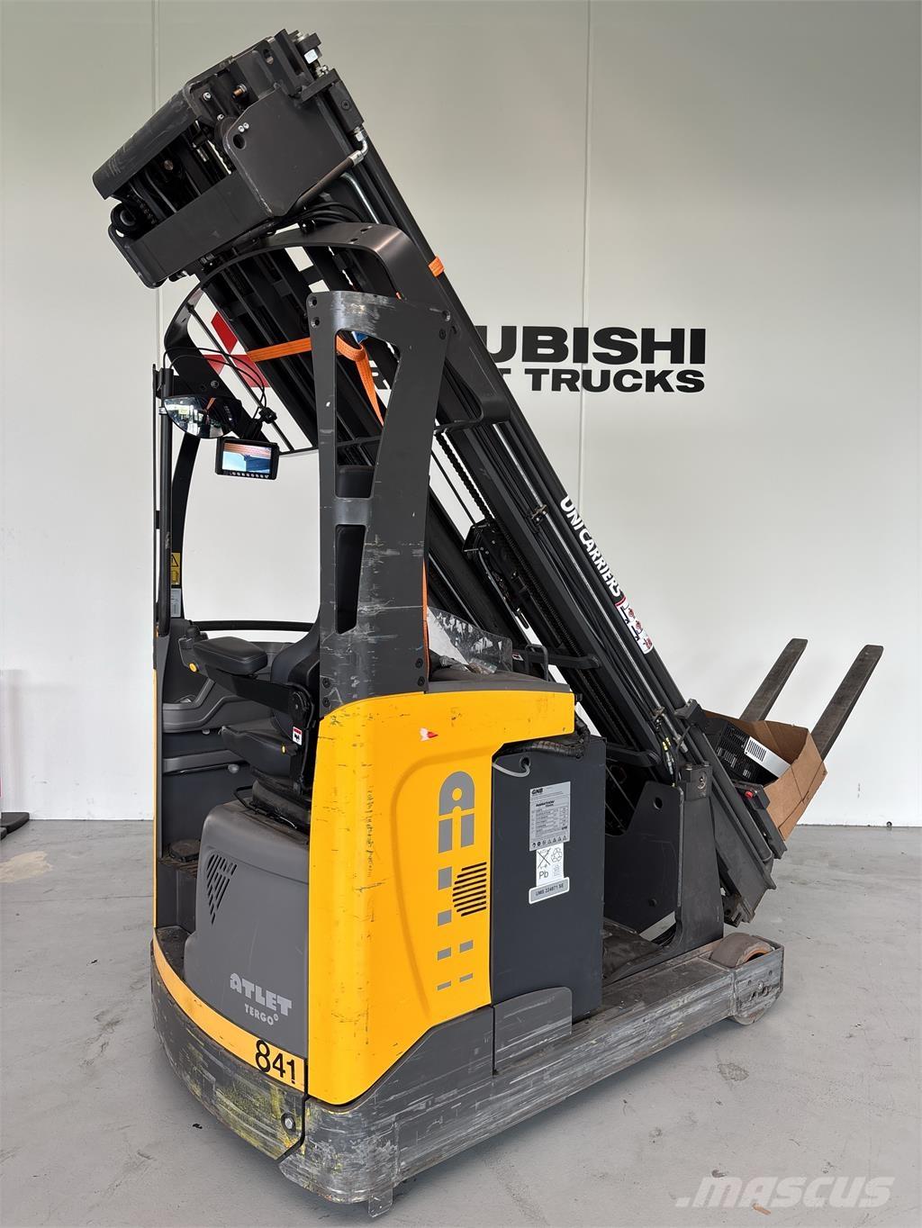 Atlet UMS200 Skyvemasttruck