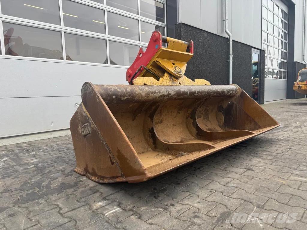  Oil Quick OQ70/55 Skuffer