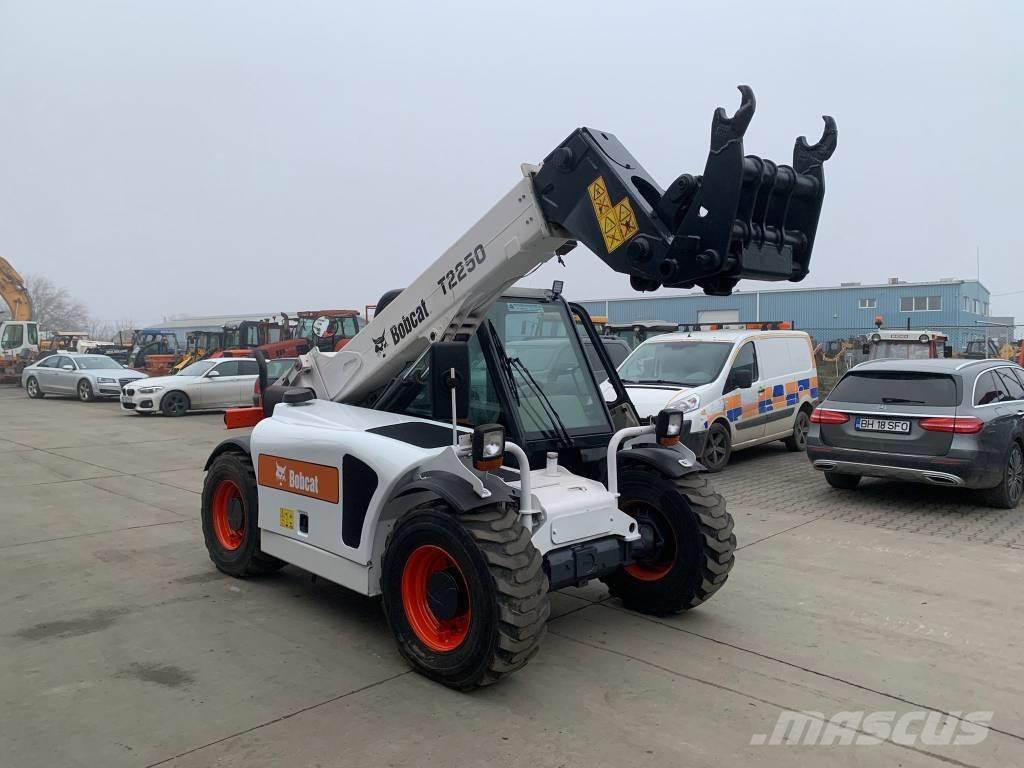 Bobcat T 2250 Teleskoplastere for Landbruk