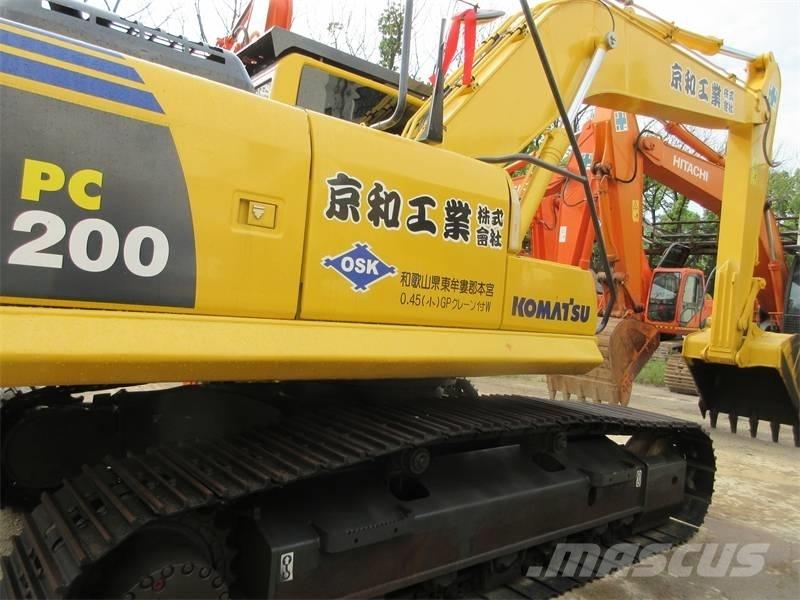 Komatsu PC 200-8N1 Beltegraver