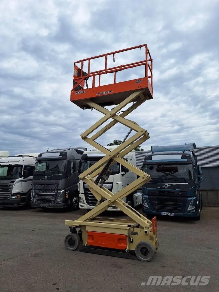 JLG 2030 ES Sakselifter