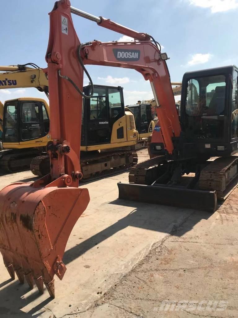 Doosan DX 60 Beltegraver