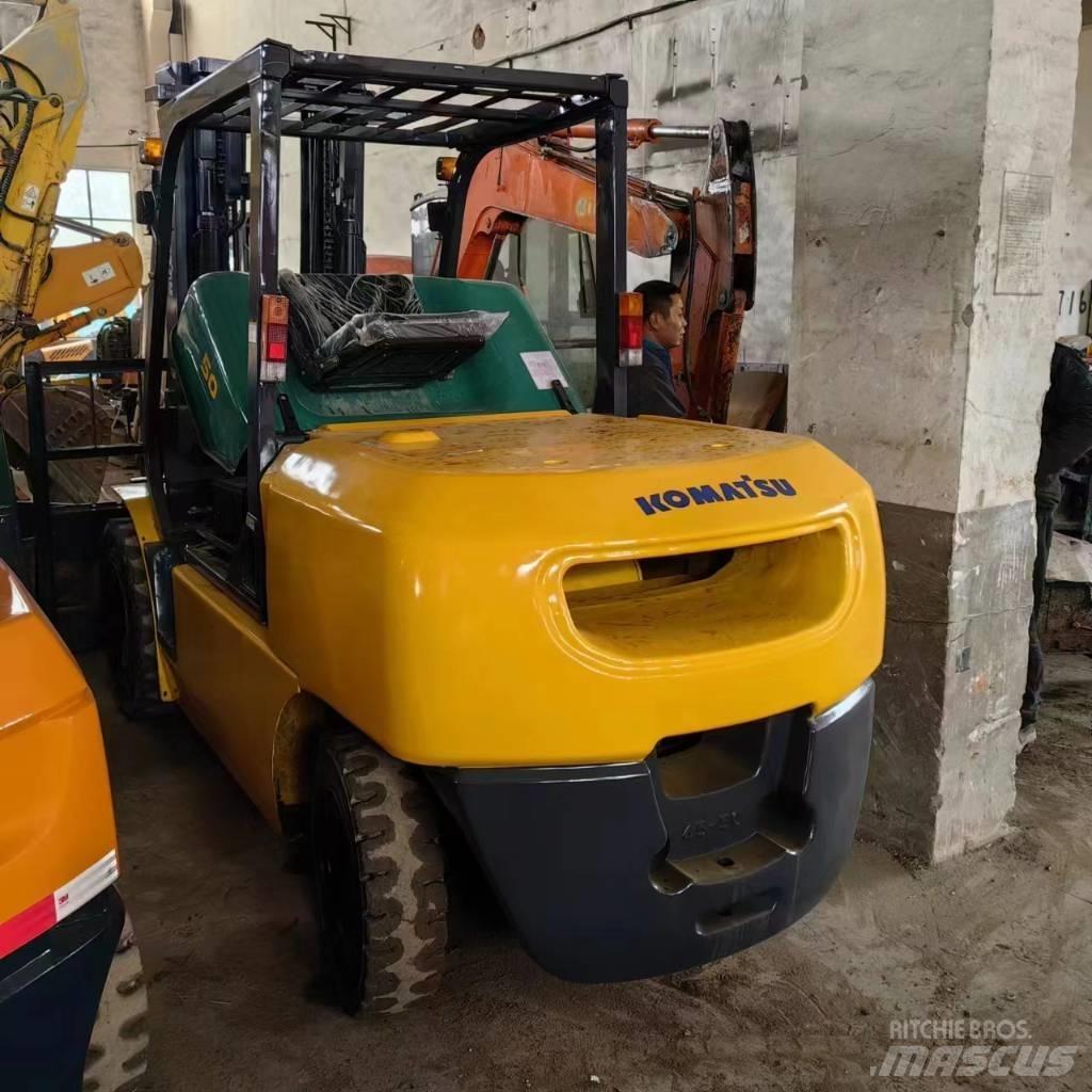 Komatsu FD 50-6 Diesel Trucker