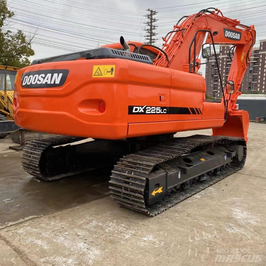 Doosan DX 225 LC Beltegraver