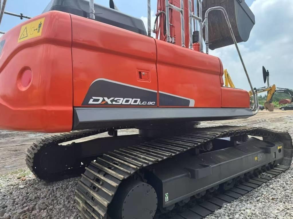 Doosan DX300-9C Beltegraver