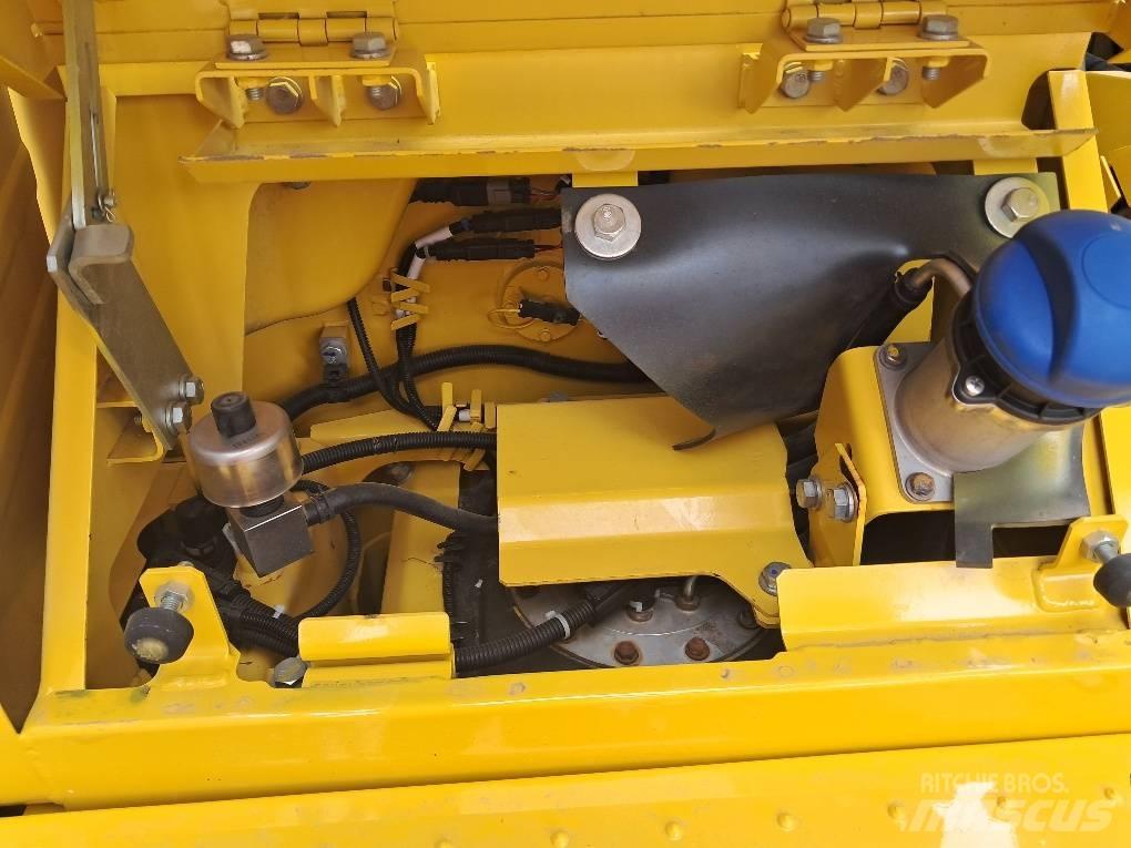 Komatsu PC210LCI-11 Beltegraver