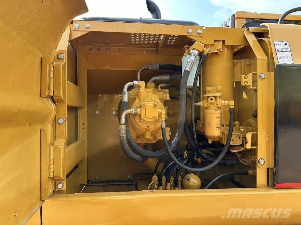 CAT 320 B L Beltegraver