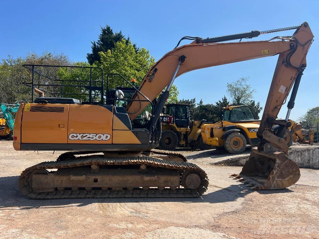 CASE CX 250 D Beltegraver