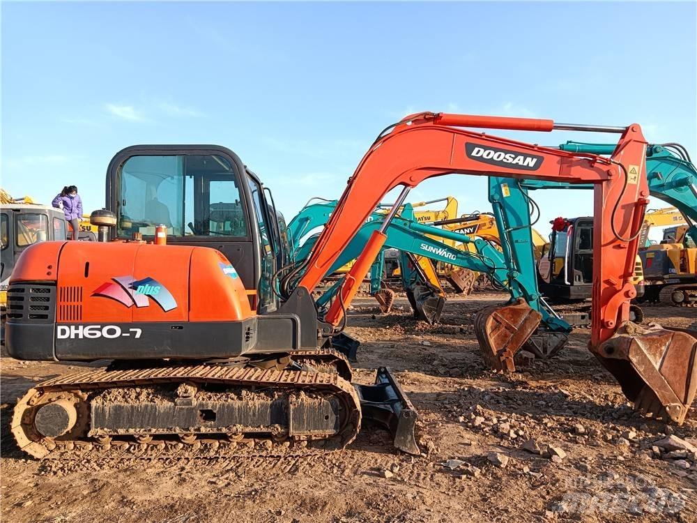 Doosan DH60-7 Beltegraver