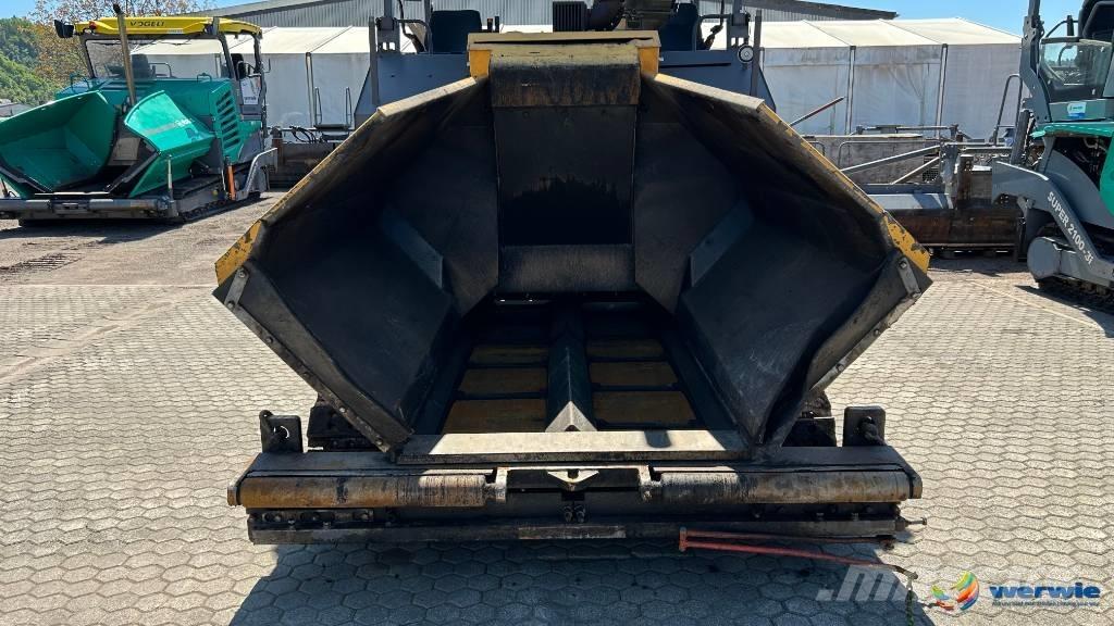 Volvo ABG TITAN 5820 Asfaltutleggere