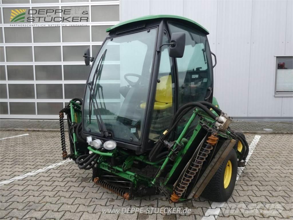 John Deere 8900A Slåmaskiner