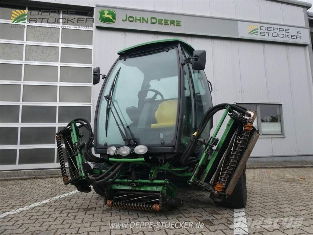 John Deere 8900A Slåmaskiner