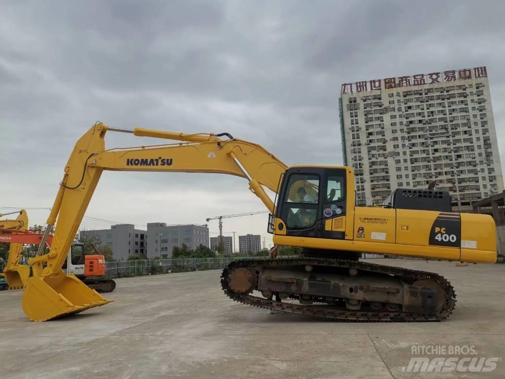 Komatsu PC 400-8 Beltegraver