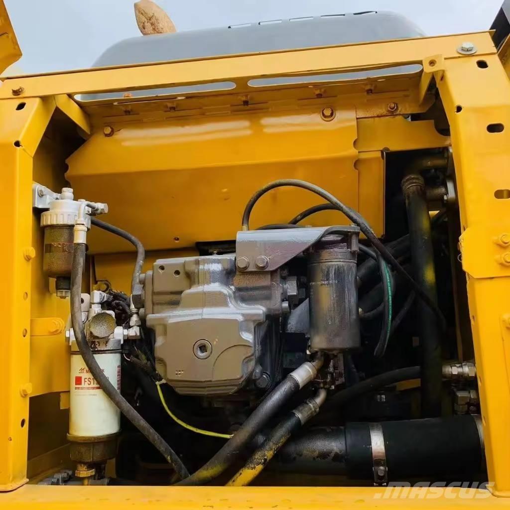 Komatsu PC 200 Beltegraver