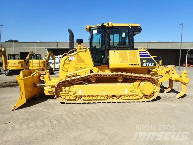 Komatsu D61EX-24 Dozere Beltegående