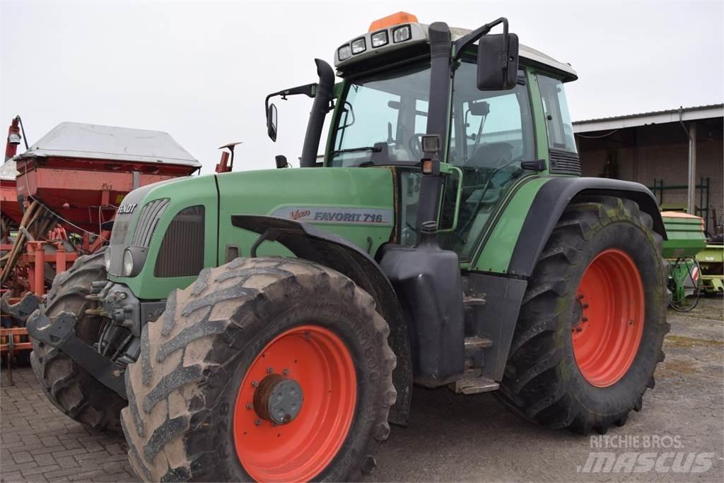 Fendt 716 Vario Traktorer