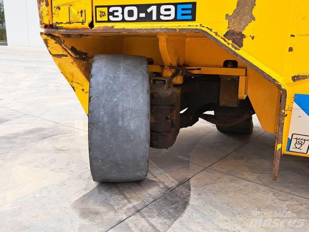 JCB TLT 30-19E Skyvemasttruck
