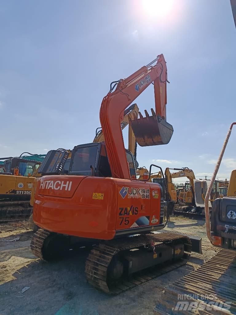 Hitachi ZX 75 Midigravere 7 - 12t