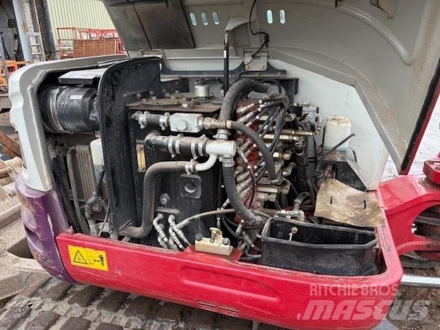 Takeuchi TB 260 Minigravere <7t
