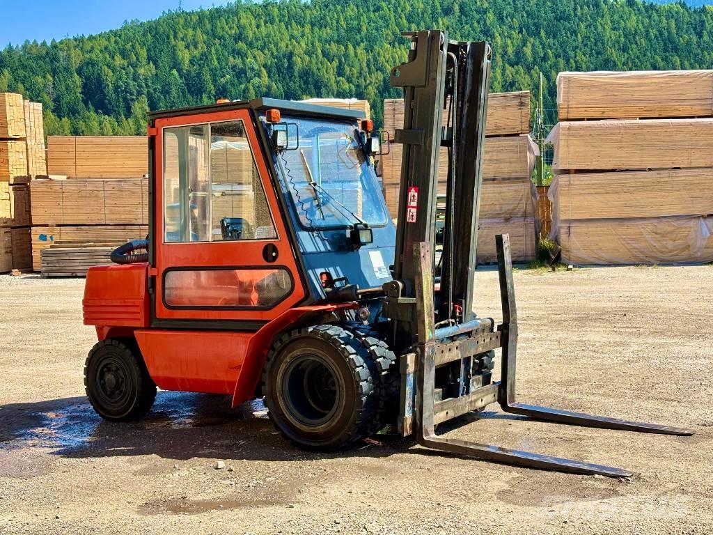 Komatsu FD 40 T Diesel Trucker