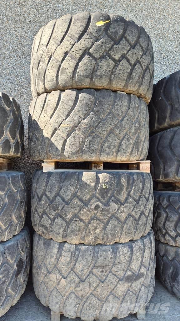  Dæk 750/65 R25 Dekk, hjul og felger