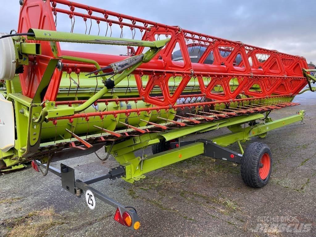 CLAAS Tucano 430 Skurtreskere