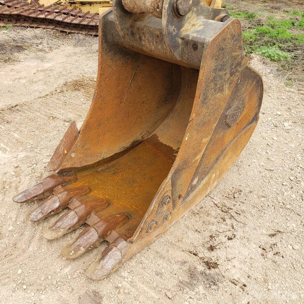 Komatsu PC210LCi-10 Beltegraver