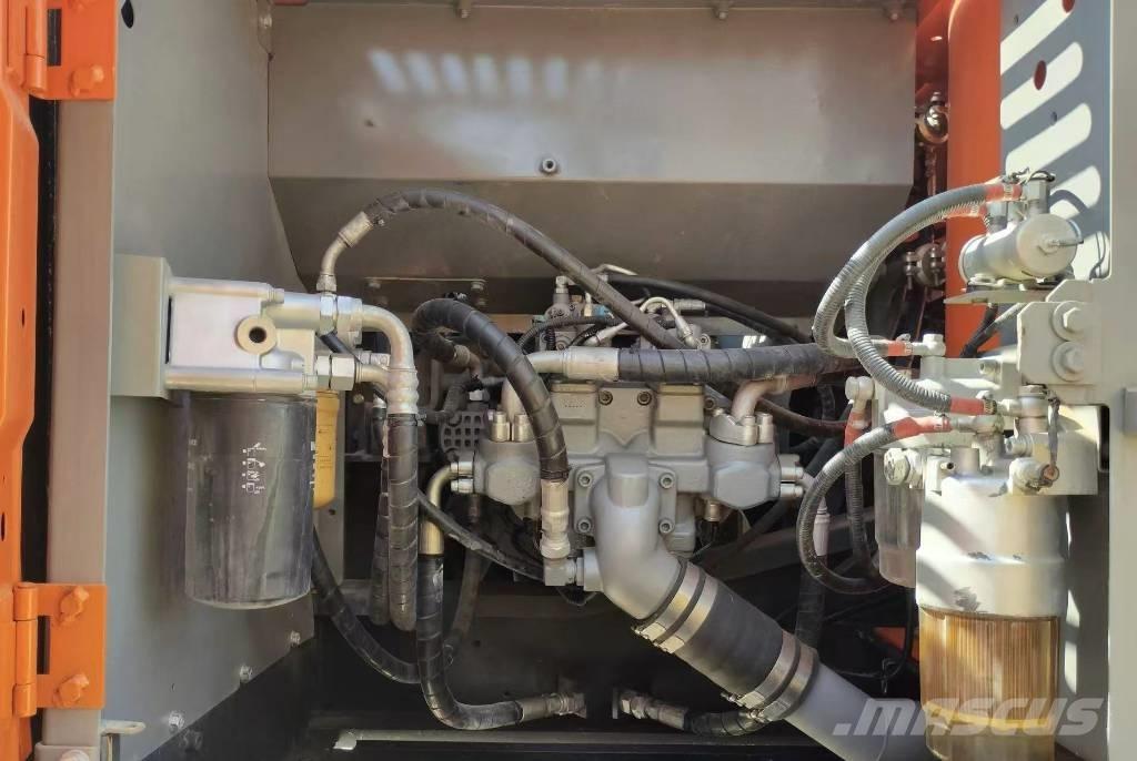 Hitachi ZX 240 Beltegraver