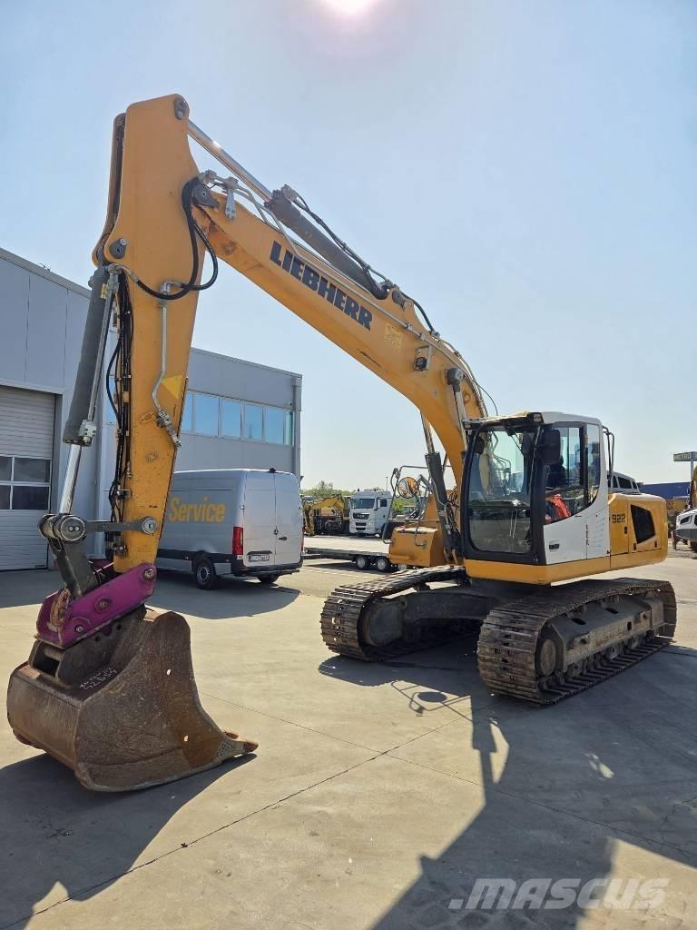 Liebherr R 922 SLC Beltegraver