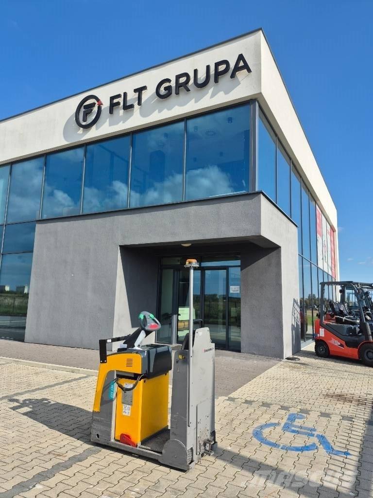 Jungheinrich EZS 130 Tauetraktor